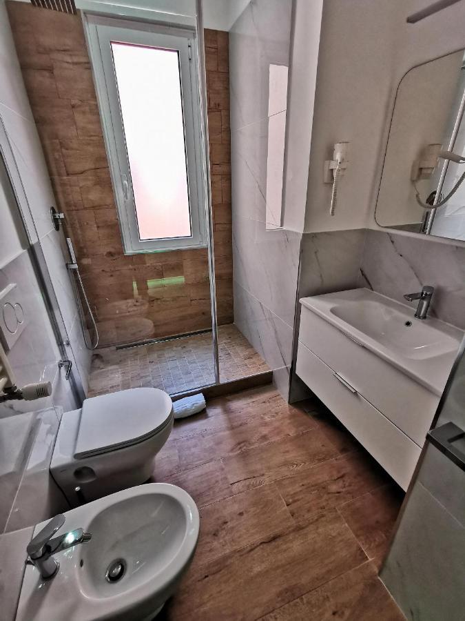 Готель Il Mare Di Roma Deluxe Лідо-ді-Остія Екстер'єр фото