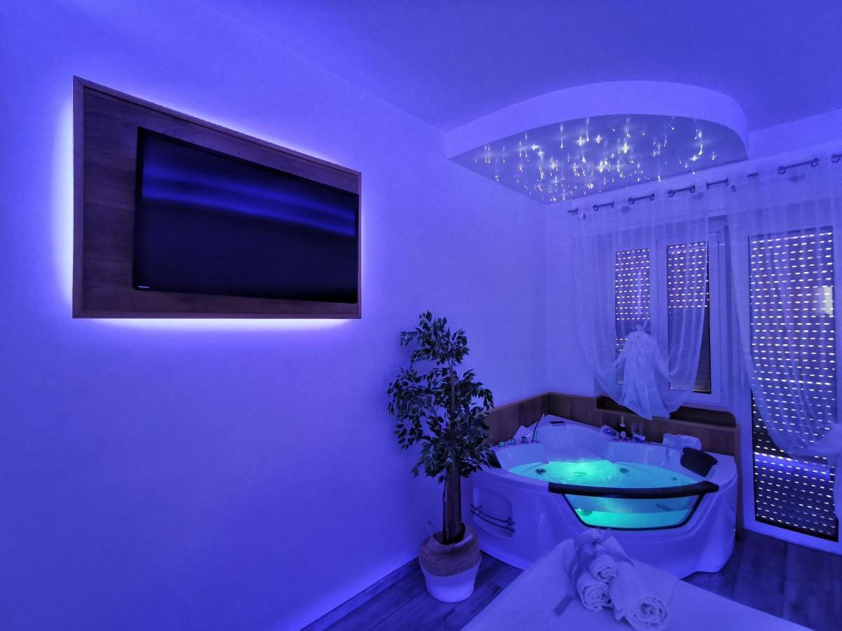 Готель Il Mare Di Roma Deluxe Лідо-ді-Остія Екстер'єр фото